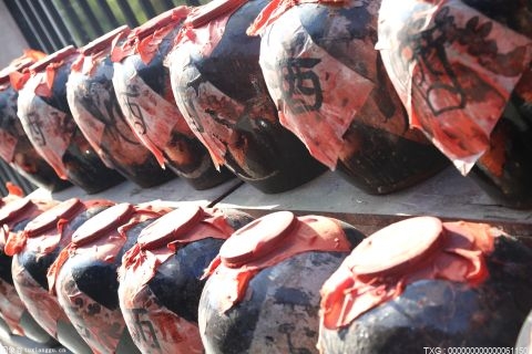 皇臺(tái)酒業(yè)2021年年報(bào)顯示凈利潤(rùn)虧損1355.48萬(wàn)元